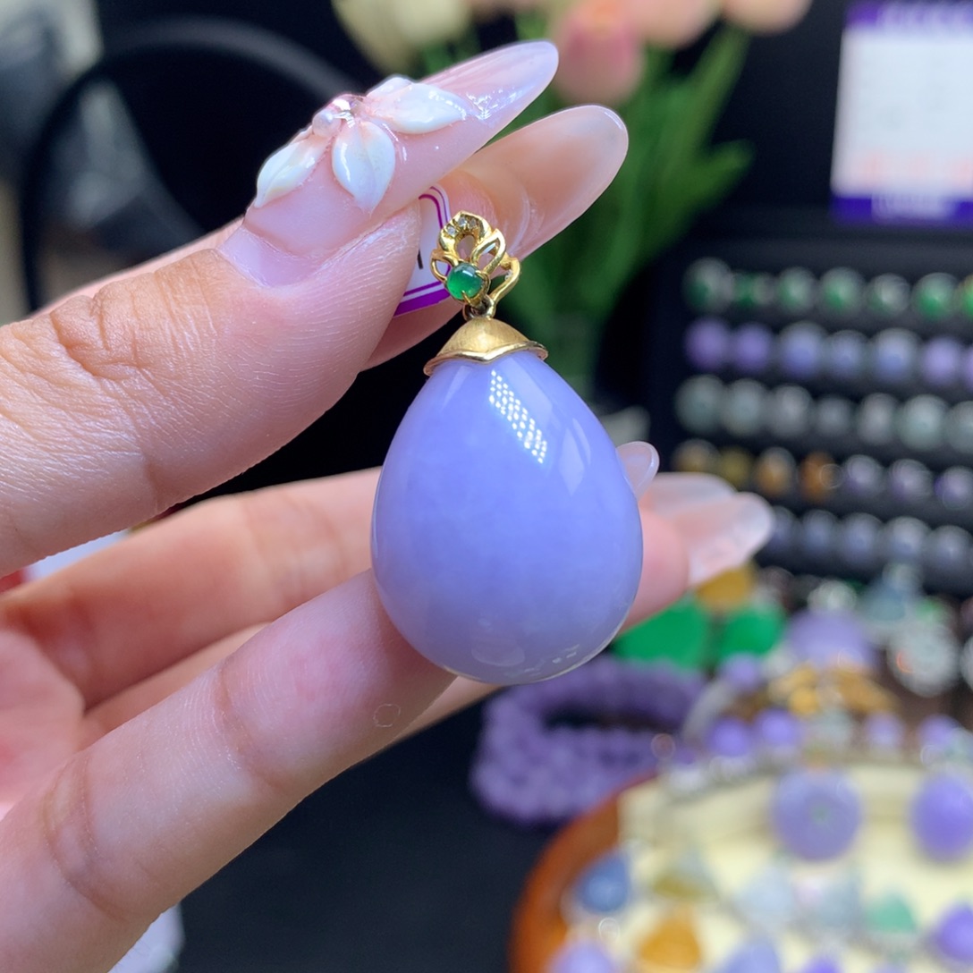 翡翠18K金镶嵌颈饰天然