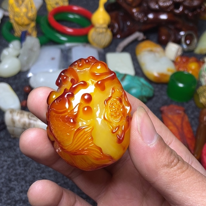 白玉菩提吊坠收藏