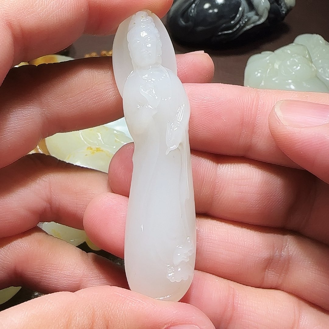 和田玉未镶嵌颈饰