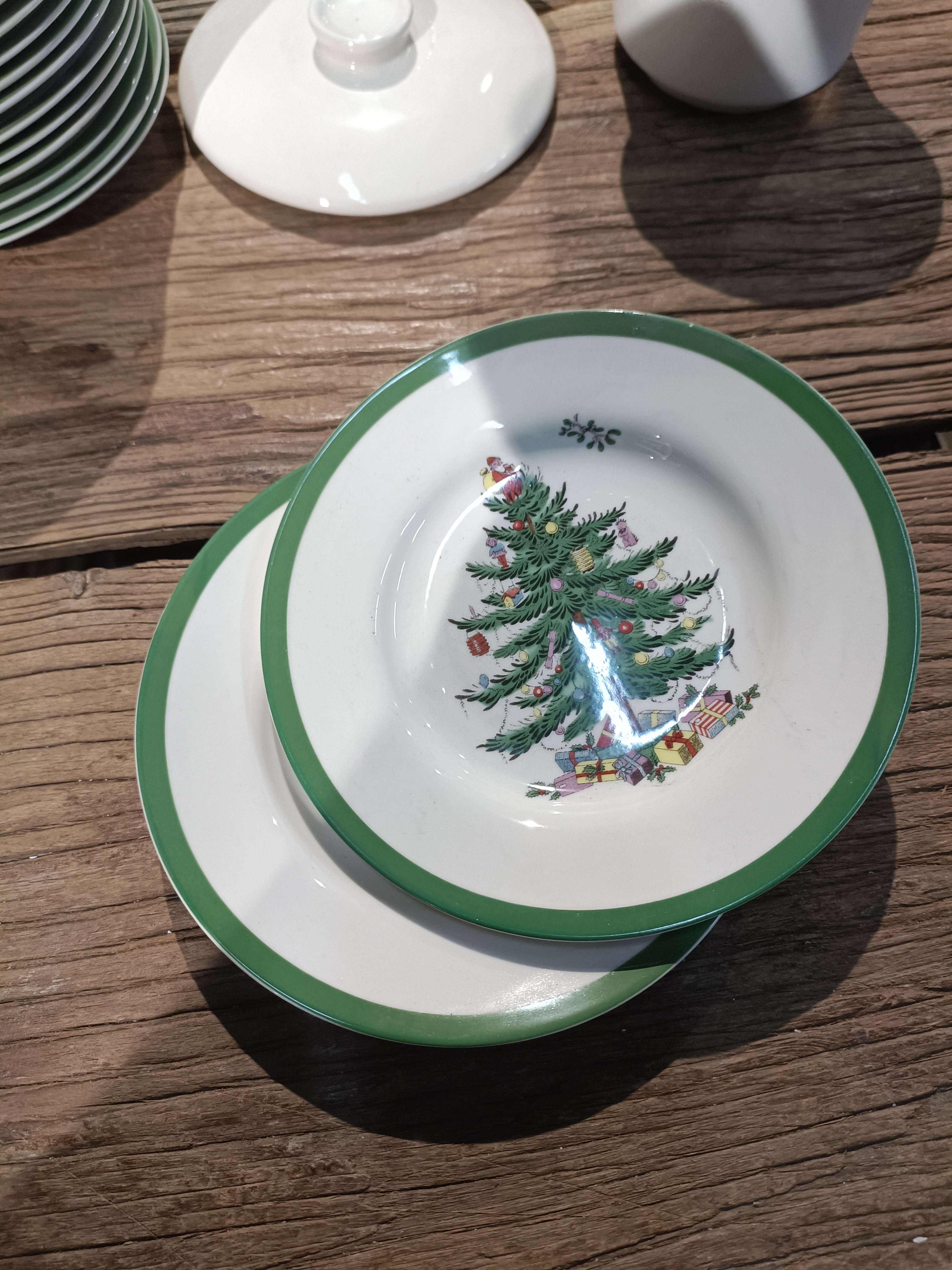 磁州窑出口圣诞盘一对《微瑕完美勿拍》