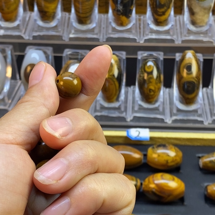 玛瑙/玉髓颈饰未镶嵌信*