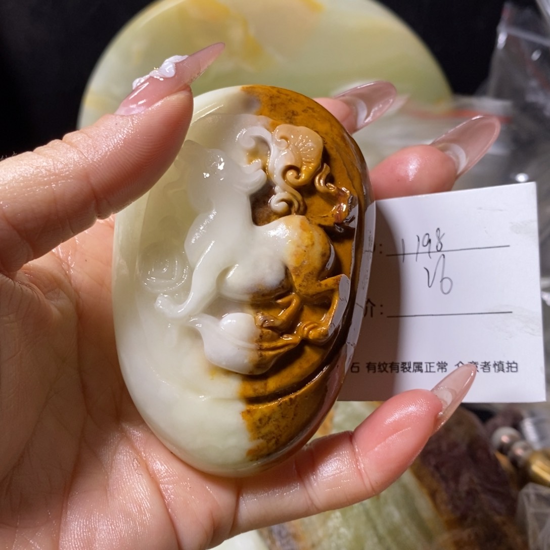 石材用****8古青石手把件