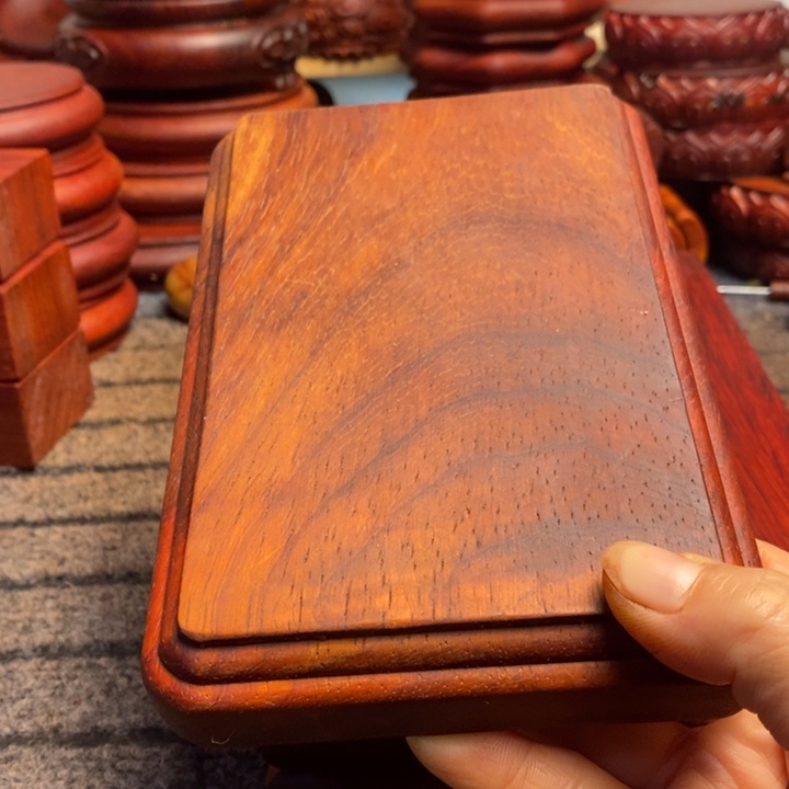 琉***梦木底长18/12的10元