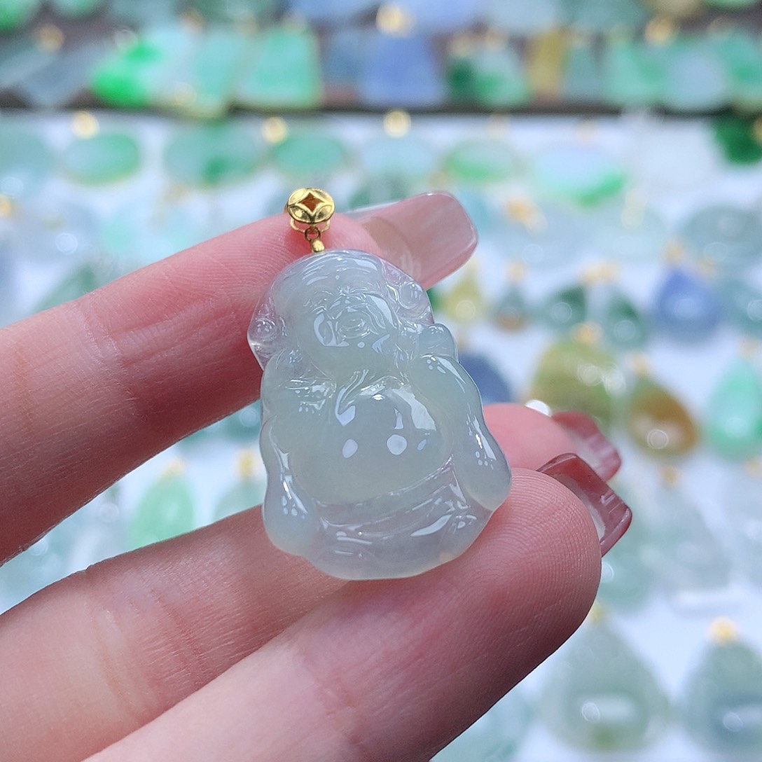 翡翠颈饰未镶嵌翡翠