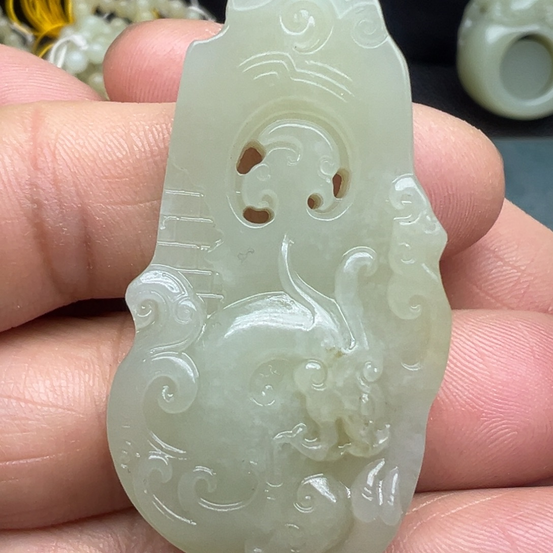 和田玉（糖玉）未镶嵌吊坠(不含链)