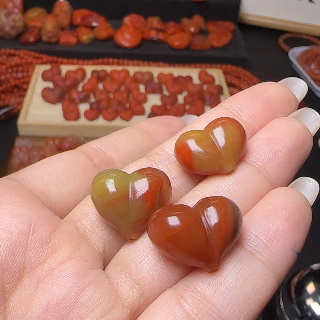 k***i南红玛瑙未镶嵌颈饰