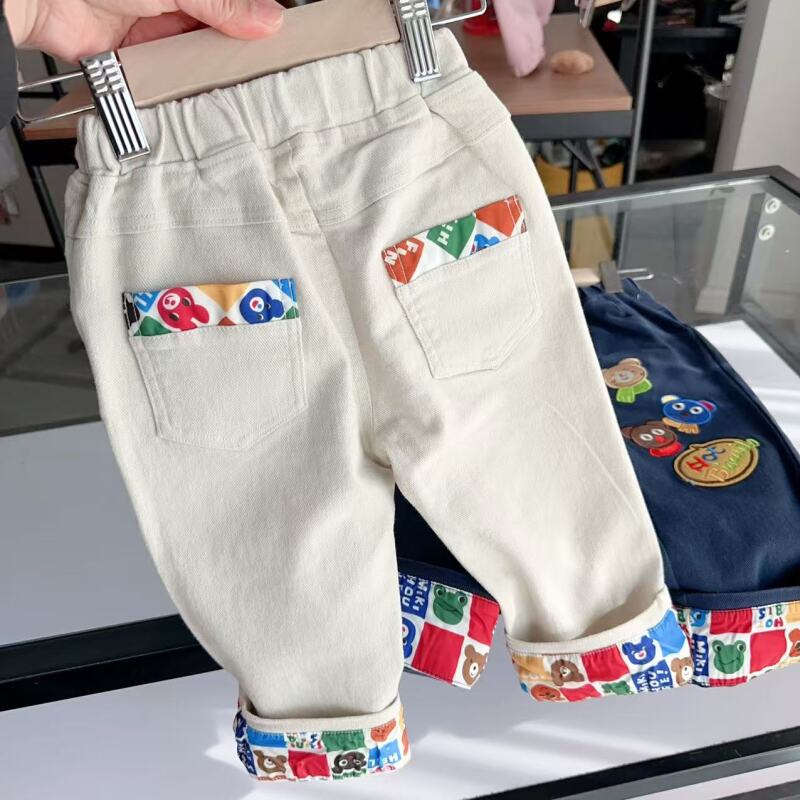 【花色小熊】2025年早春款花色小熊牛仔裤
