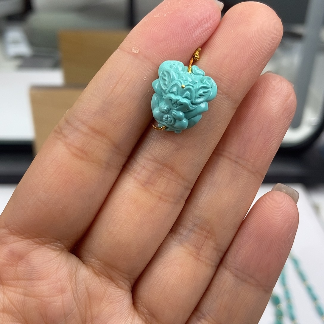 绿松石未镶嵌珠宝奇石