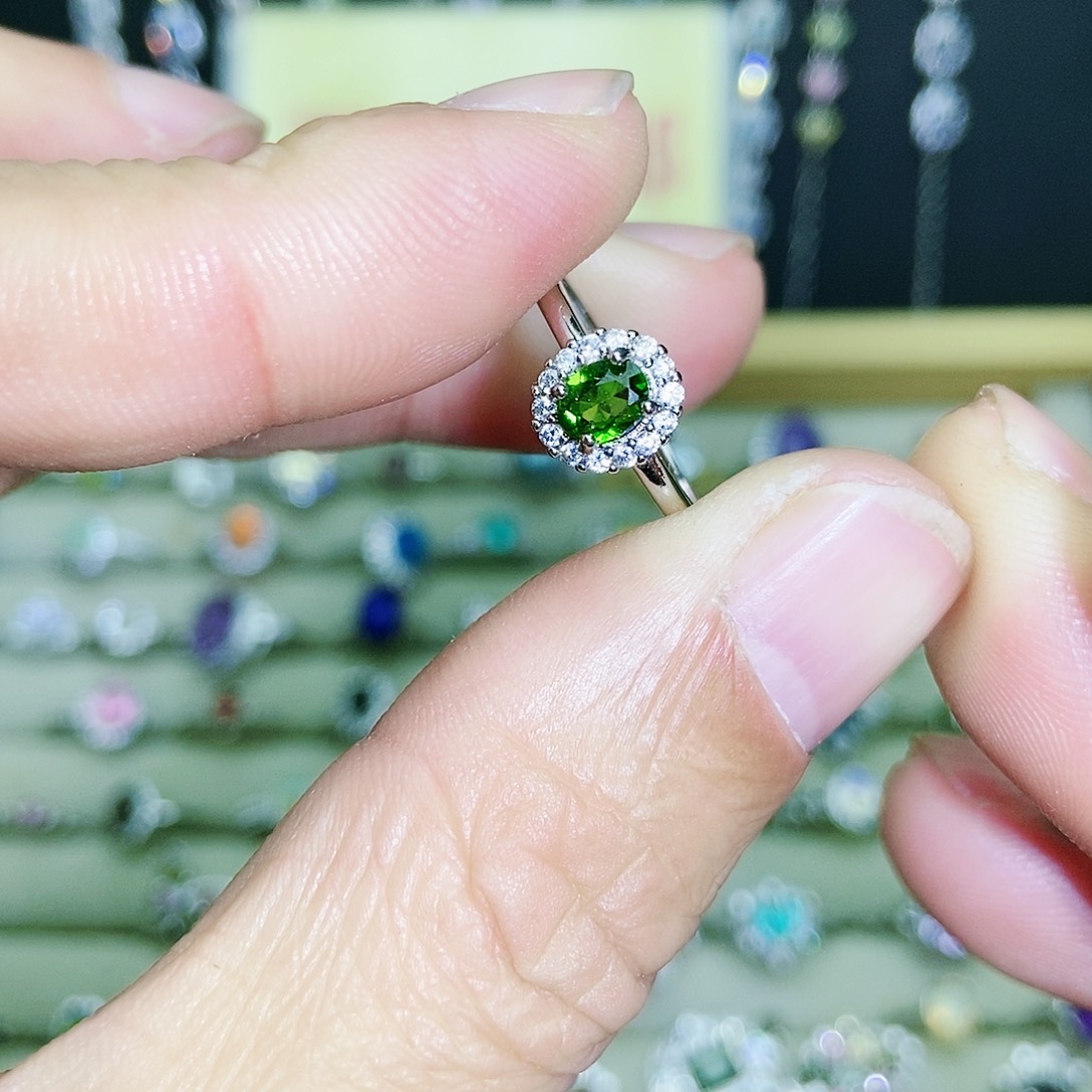 【闪购商品】未镶嵌透辉石戒指