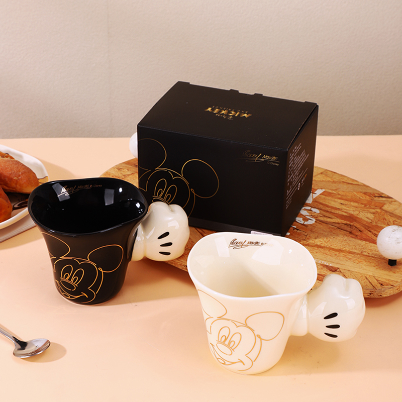 【新品直播浮力】迪士尼联名轻奢手柄法式高级黑白陶瓷杯