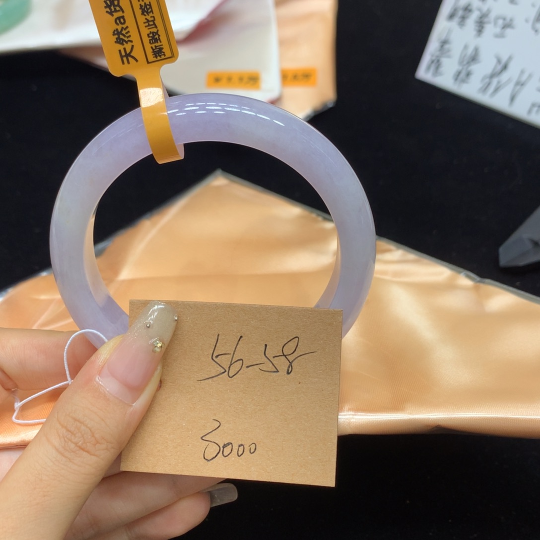 L***L翡翠未镶嵌手镯天然翡翠