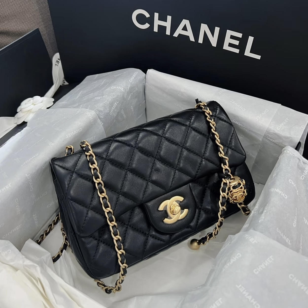 95新 Chanel/香奈儿 青奢荟/经典核桃金球方胖子斜挎包/66405