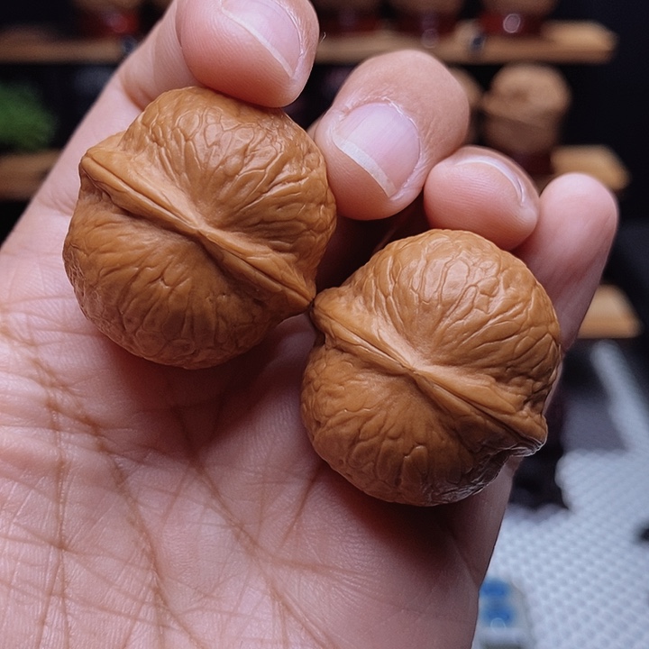 文玩核桃把件晶玉16号