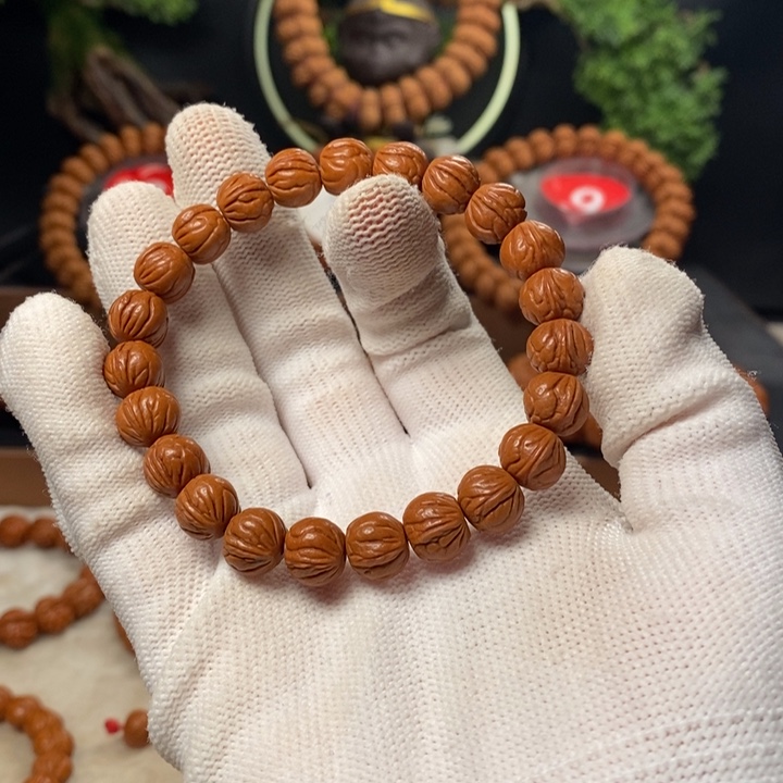 桃核吊坠小****）秦岭龙纹