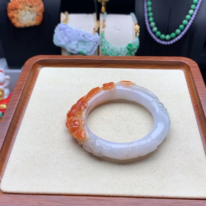 翡翠手镯未镶嵌翡翠手镯57