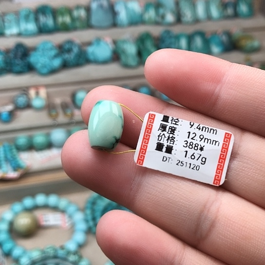 绿松石未镶嵌珠宝奇石桶珠