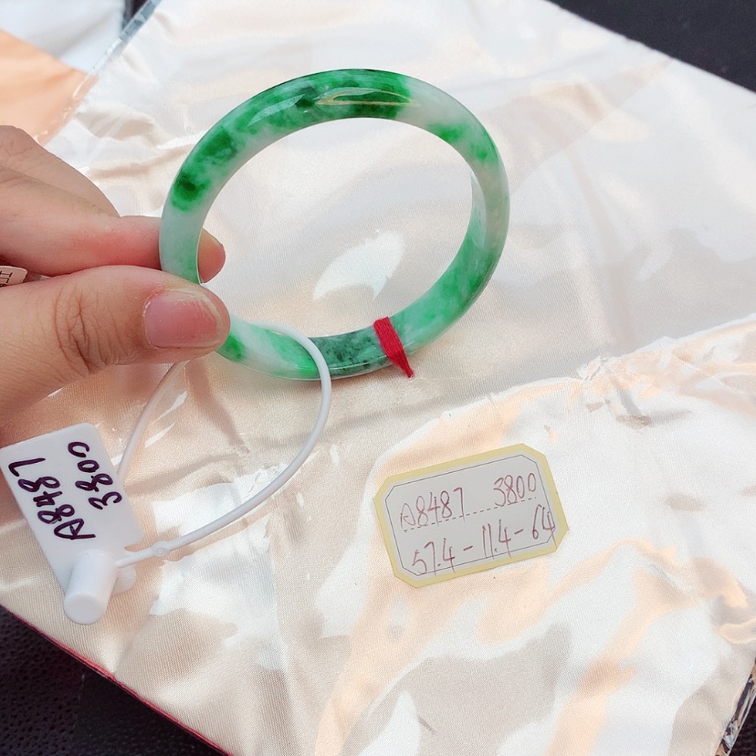【闪购商品】翡翠手镯未镶嵌天然缅甸翡翠A货