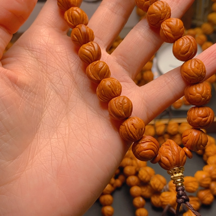 【闪购商品】桃核手串龙文桃核