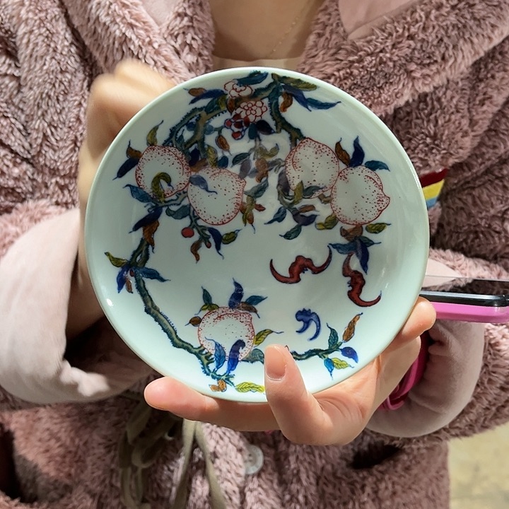 瓷片////////直径13.5厘米…