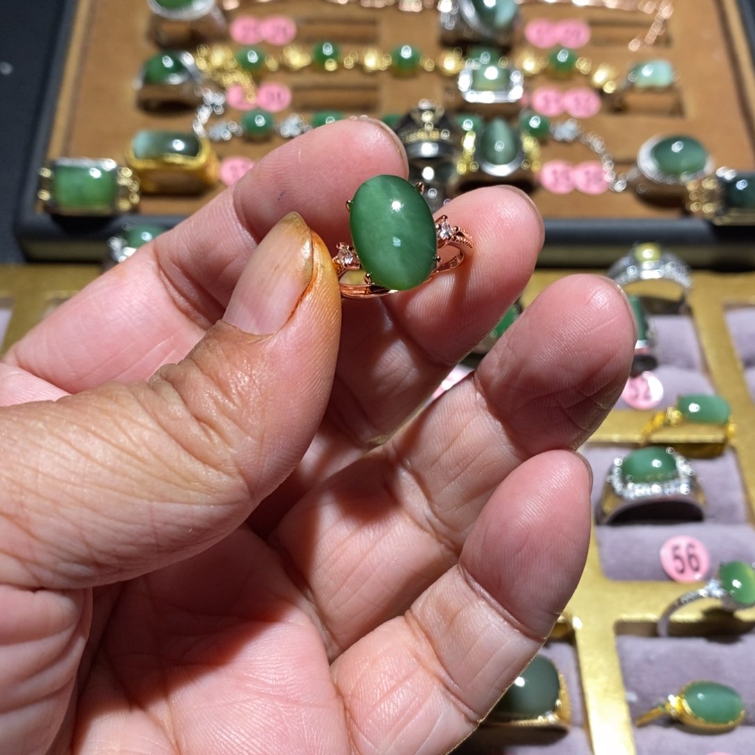 和田玉（碧玉）戒指未镶嵌