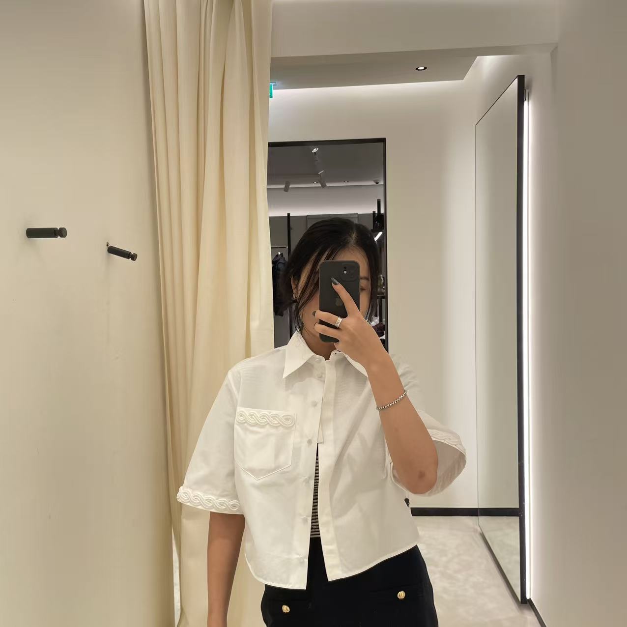 未使用 Valentino/华伦天奴 女款麻花翻领短款衬衫时尚女装上衣