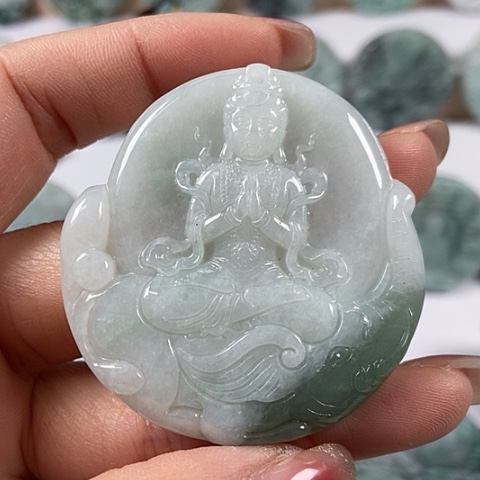 翡翠颈饰未镶嵌普贤菩萨福利翡翠