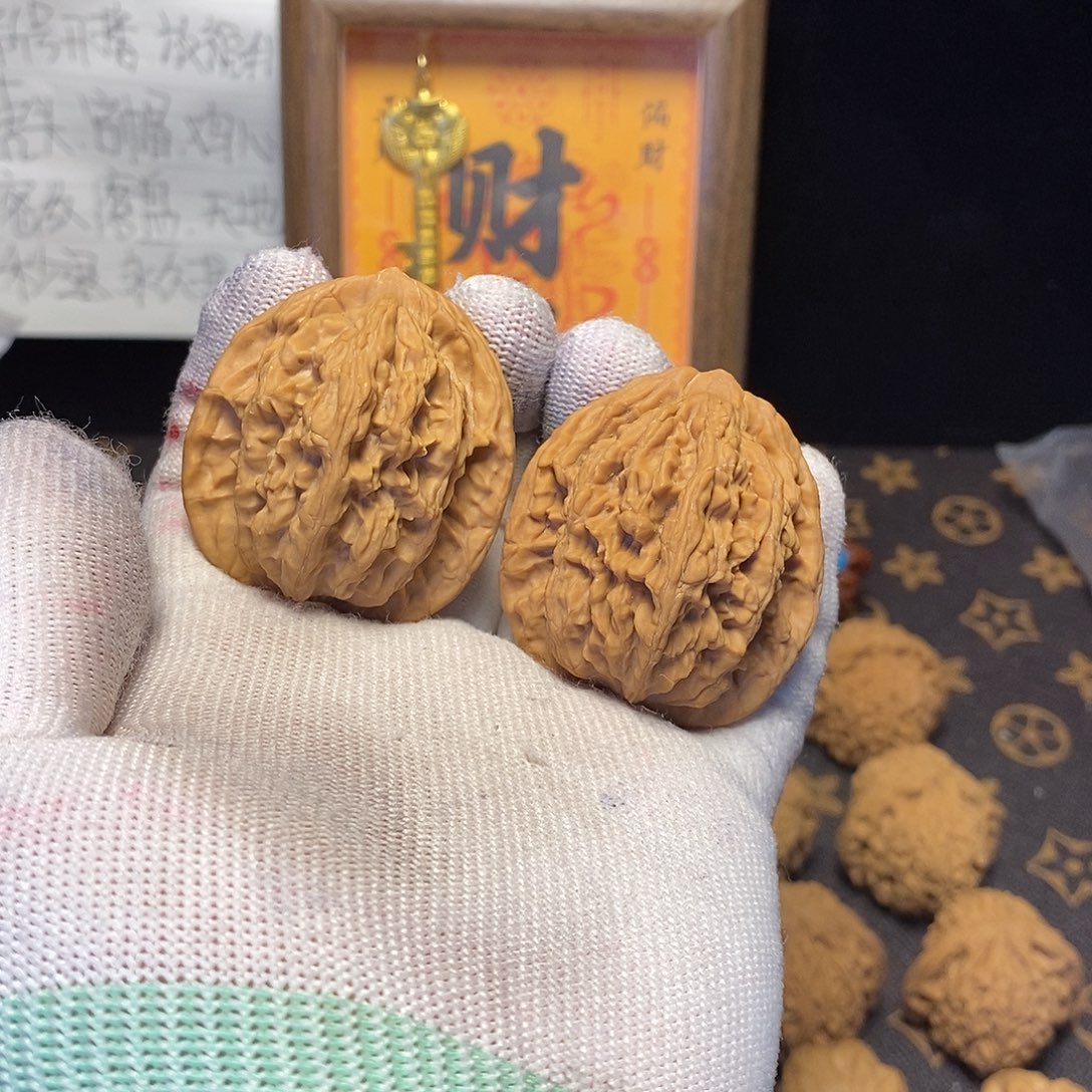 文玩核桃吊坠全品38-42麦穗虎头