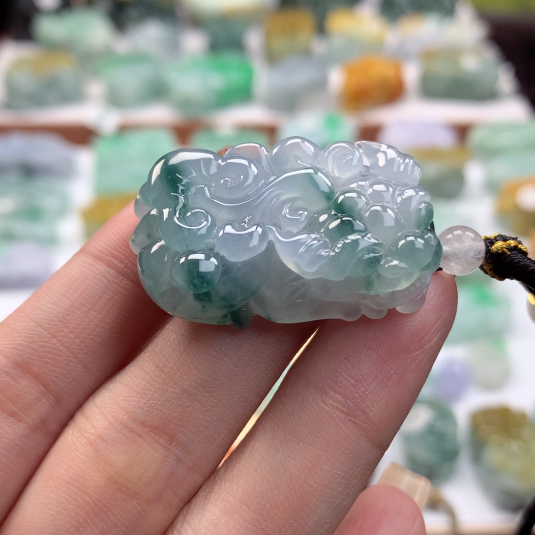 M***王翡翠未镶嵌颈饰翡翠貔貅13