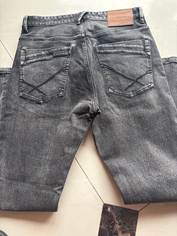 牛仔时尚百搭潮流男士直筒灰色修身秋季