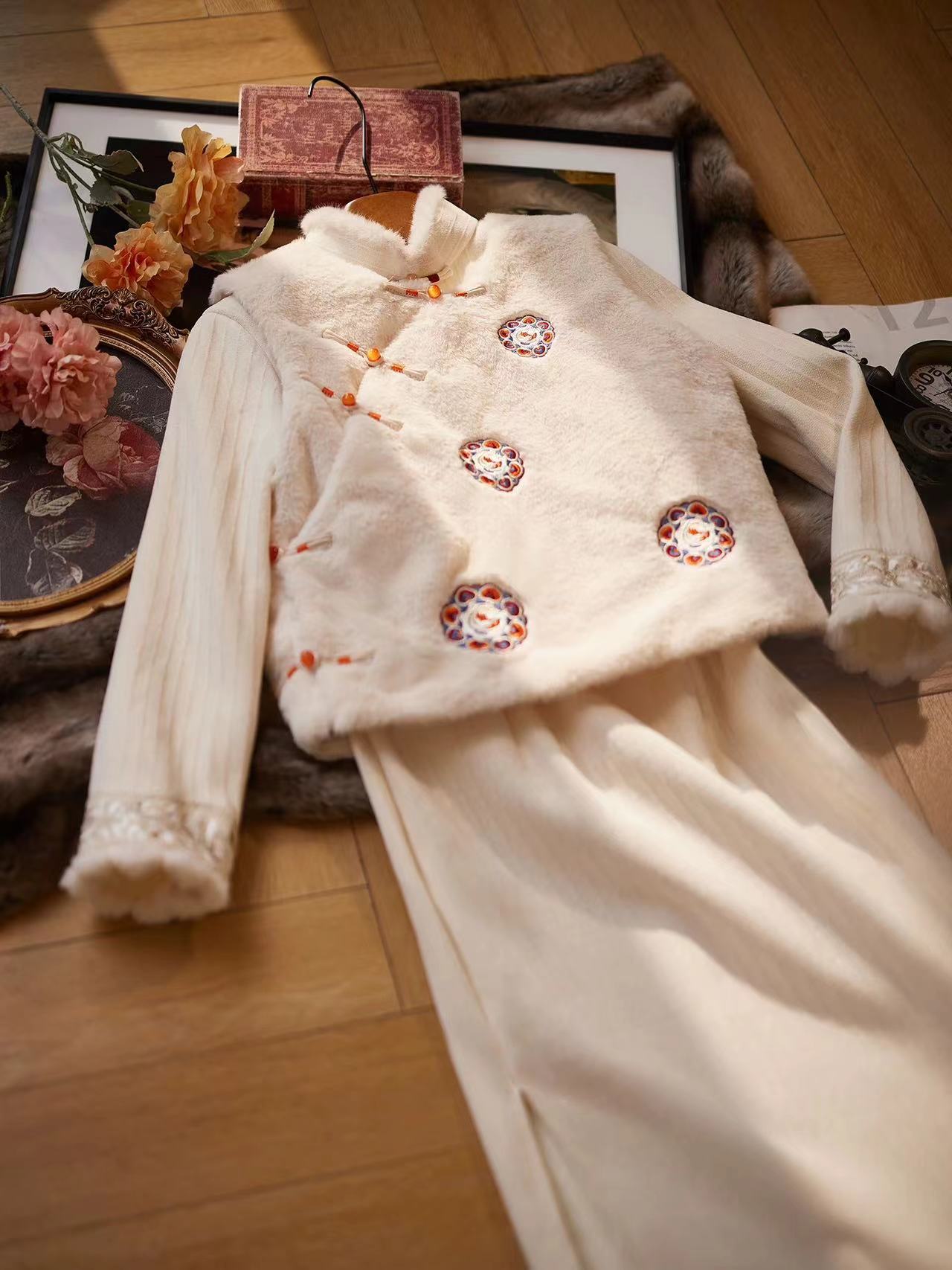 871-冬款 毛毛 圆刺绣 马甲 百搭 旗袍【单马甲】 