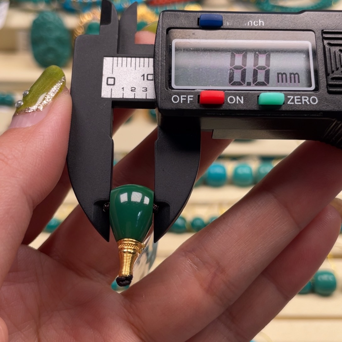 18K金镶嵌绿松石珠宝奇石