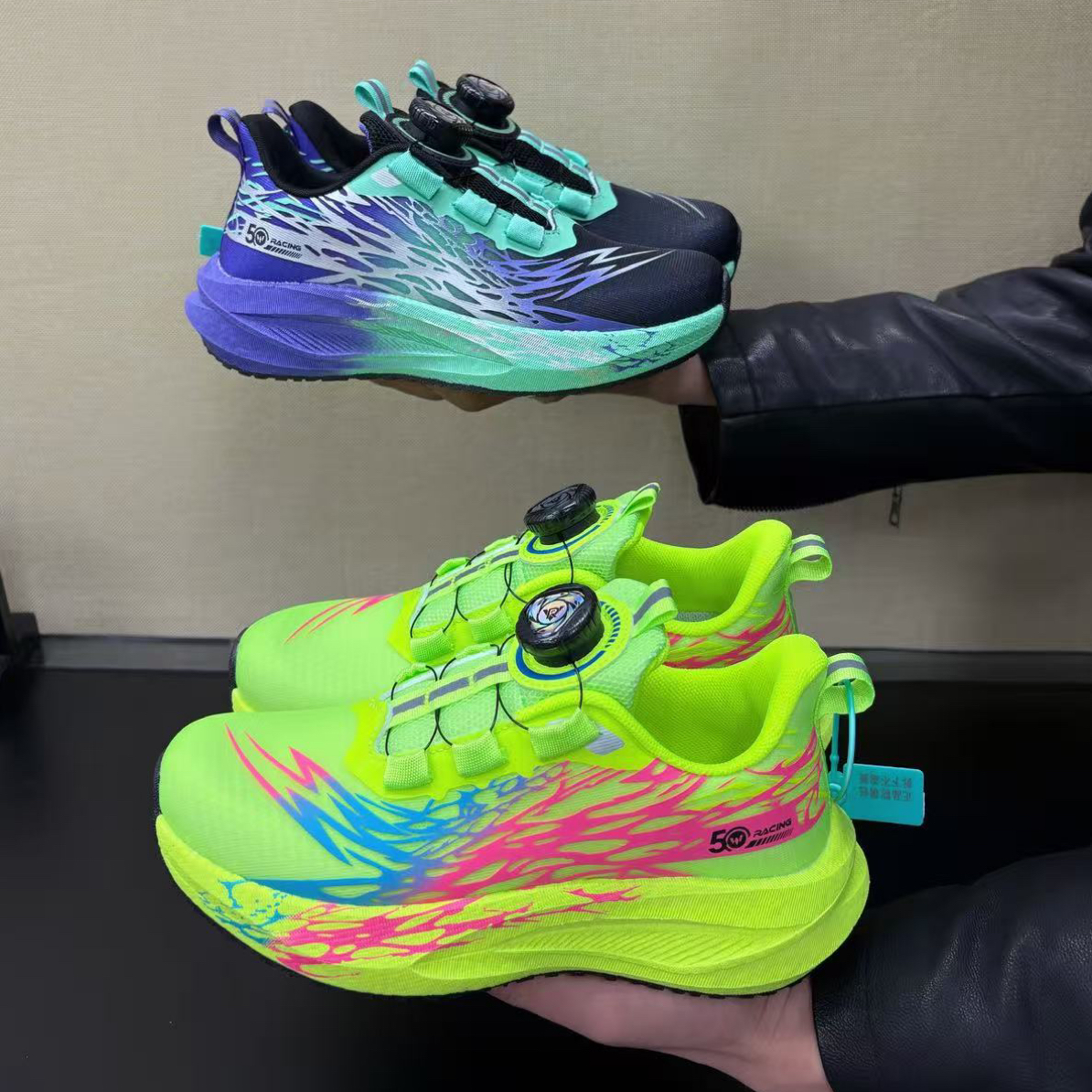 26年新款透气减震防滑男女童运动鞋秋冬中大童跑步休闲鞋6082