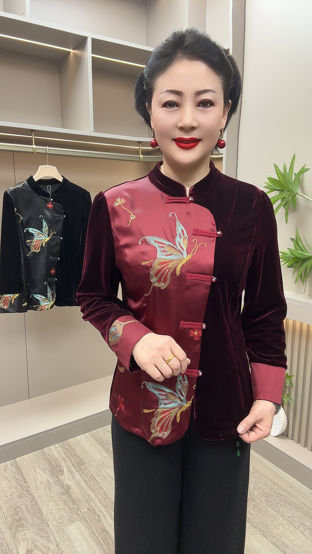 FY#8619秋冬蝴蝶刺绣拼接丝绒开衫，衣长60-65