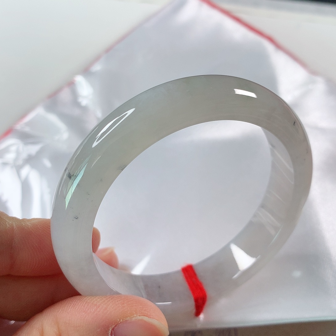 翡翠手镯未镶嵌①①⑤