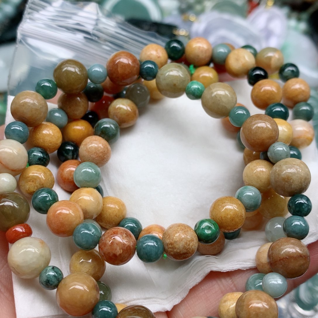 翡翠颈饰未镶嵌手串