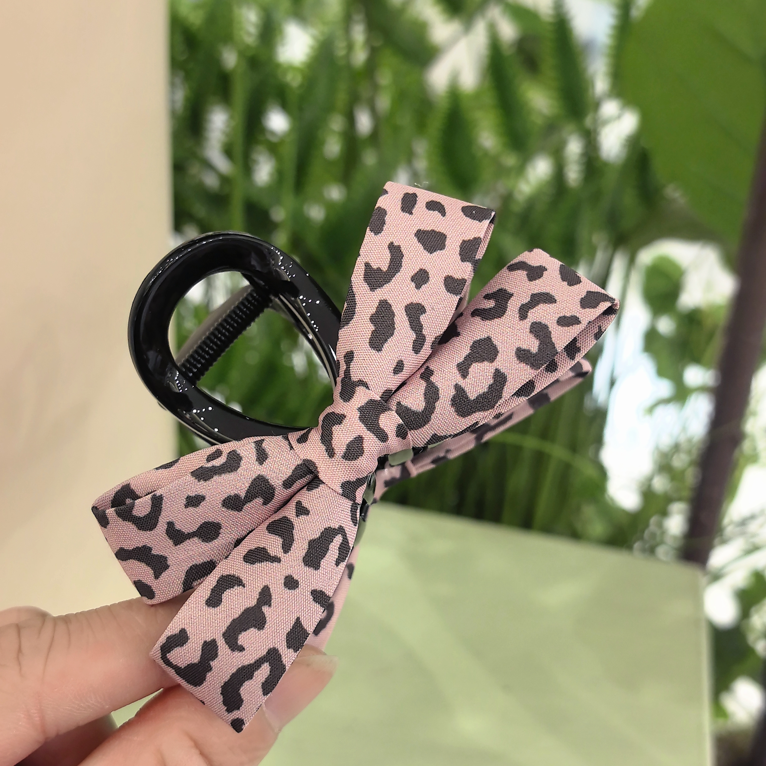 新款精致轻奢粉色豹纹蝴蝶结时尚百搭高八抓夹WM-849