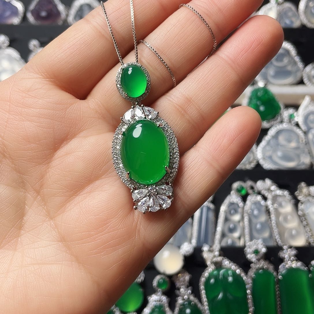 玛瑙/玉髓颈饰合金