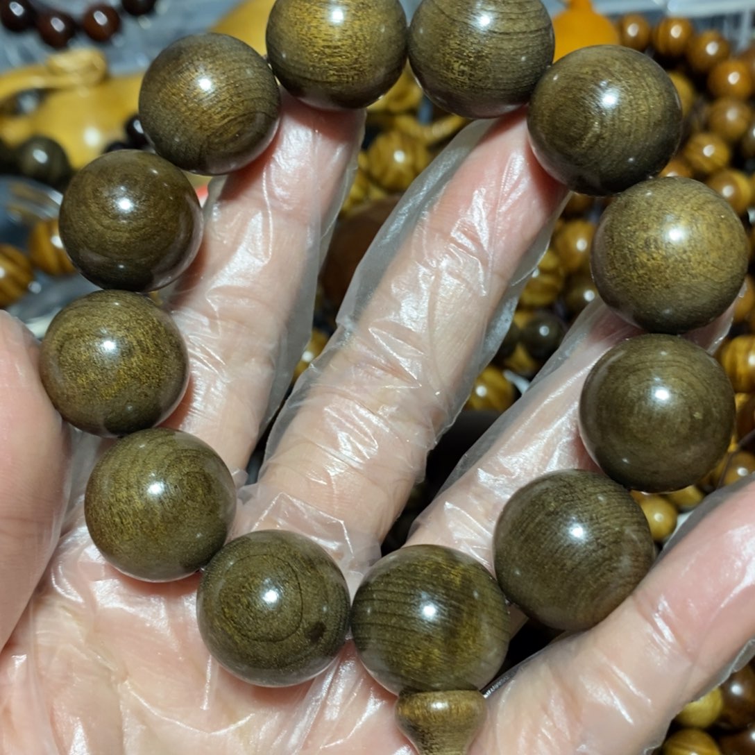 金丝楠冰**夜木雕工艺品20