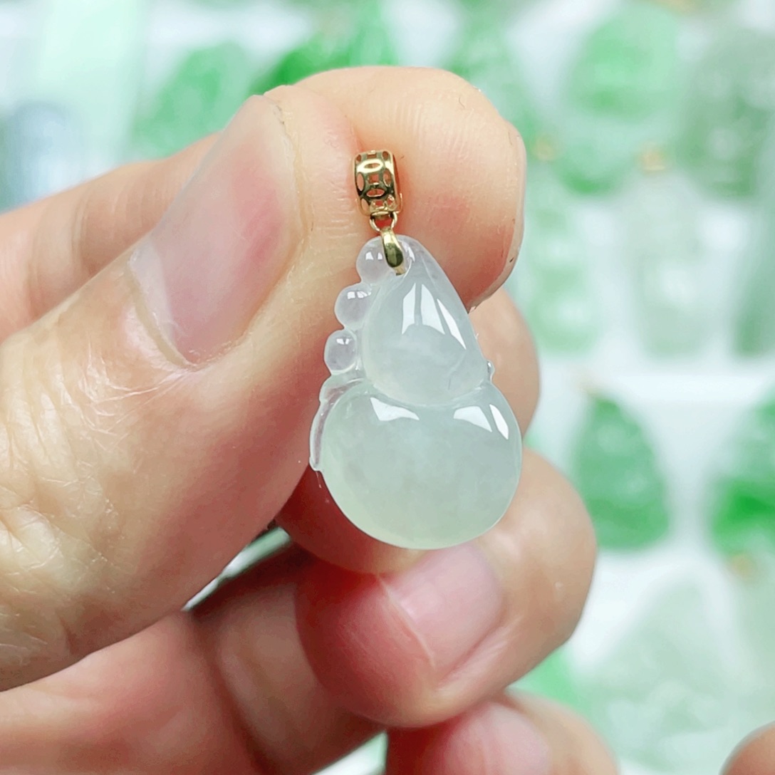 翡翠吊坠(不含链)18K金镶嵌