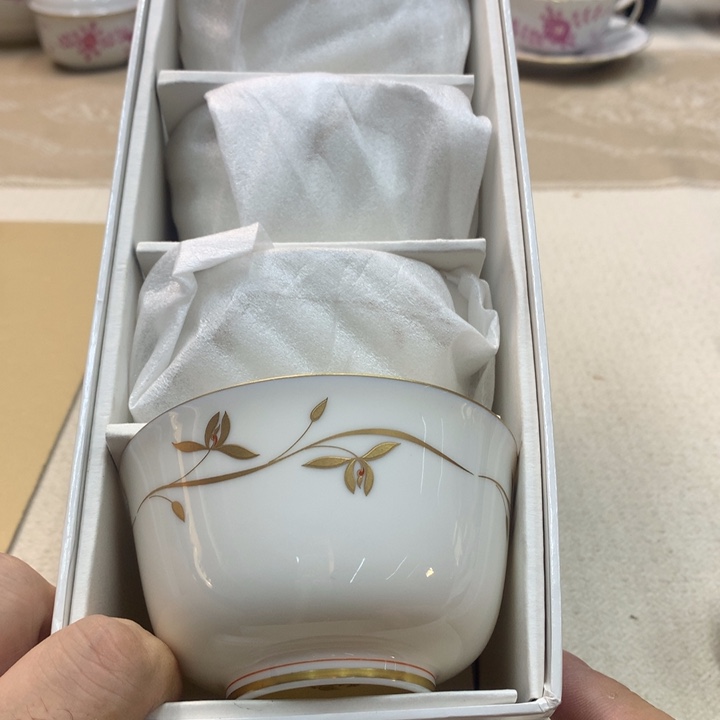 瓷片这首单曲的歌