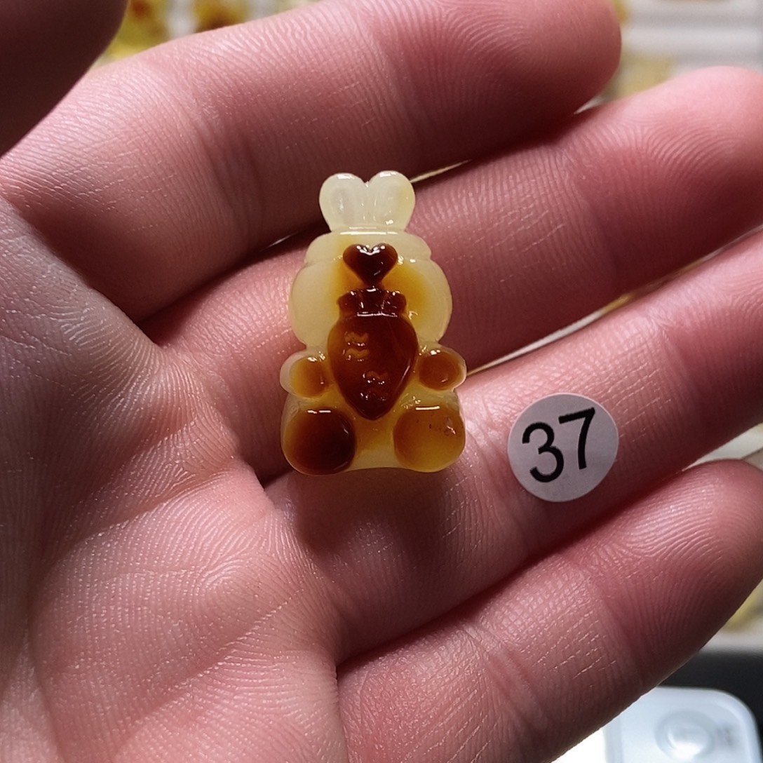 大***发琥珀未镶嵌裸石天然琥珀蜜蜡吊坠