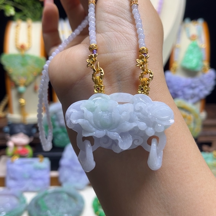 翡翠未镶嵌颈饰天然翡翠
