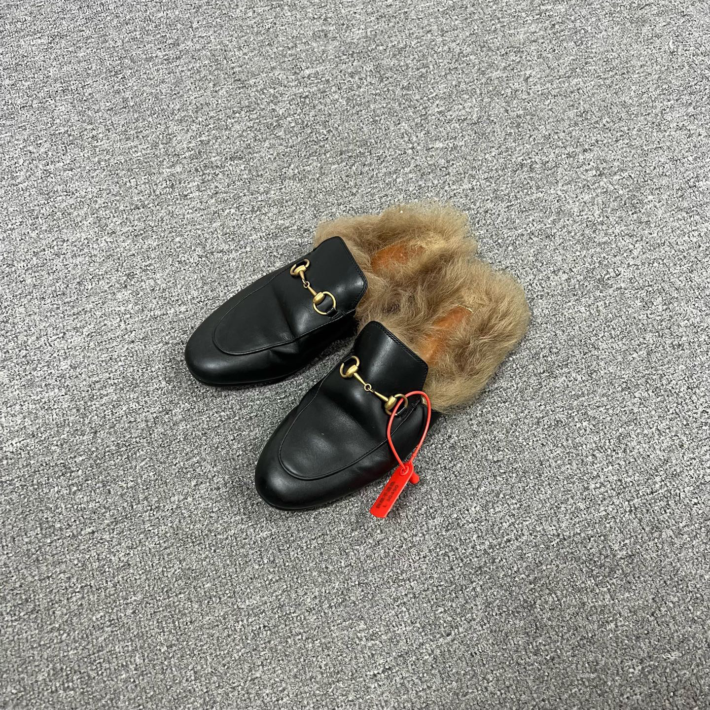 99新 AMIPARIS Gucci 古驰 黑色 马衔扣 毛毛拖鞋 99新 37码