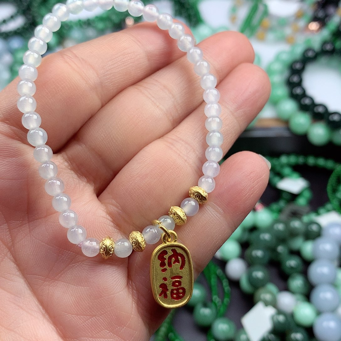 翡翠颈饰未镶嵌手串