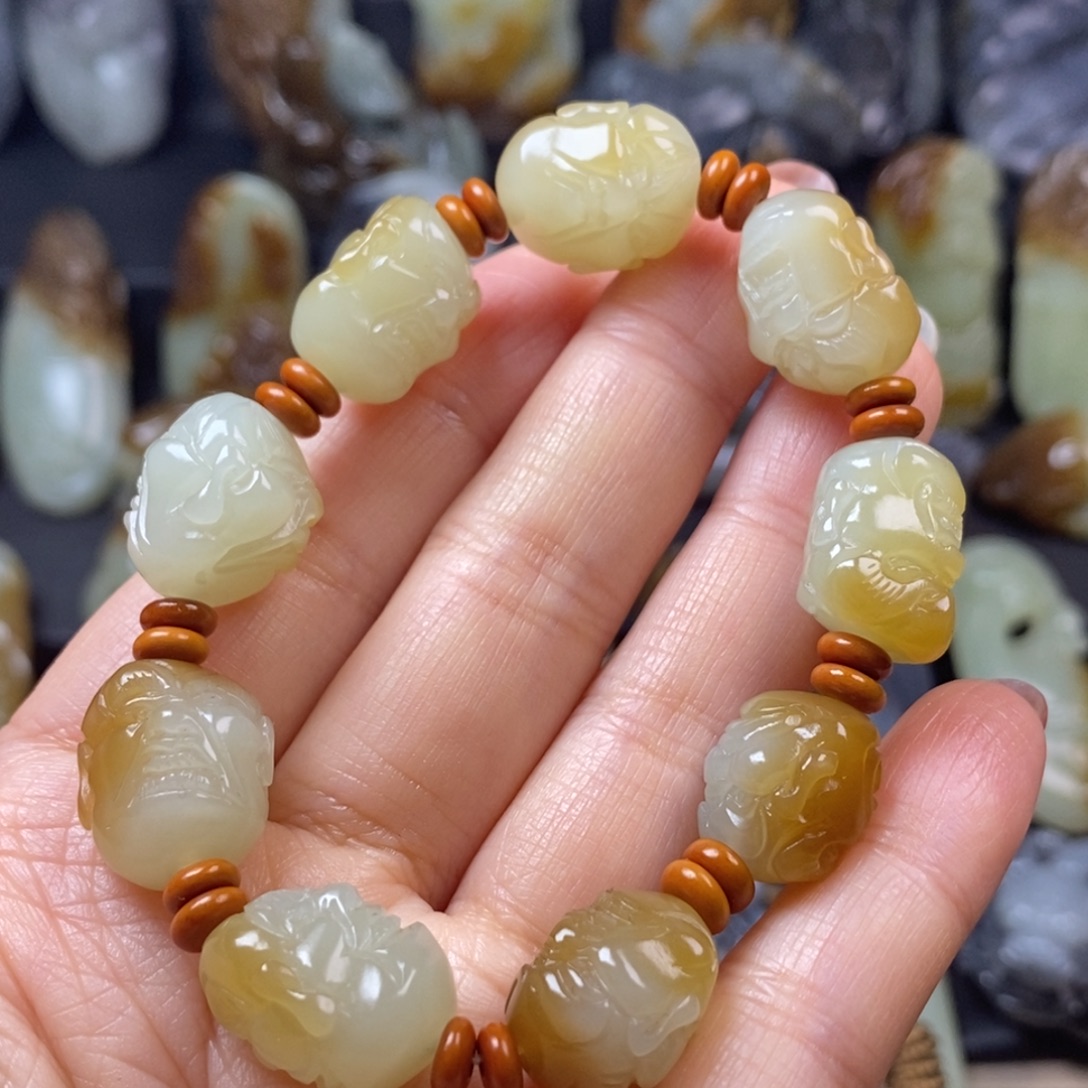 和田玉未镶嵌手串