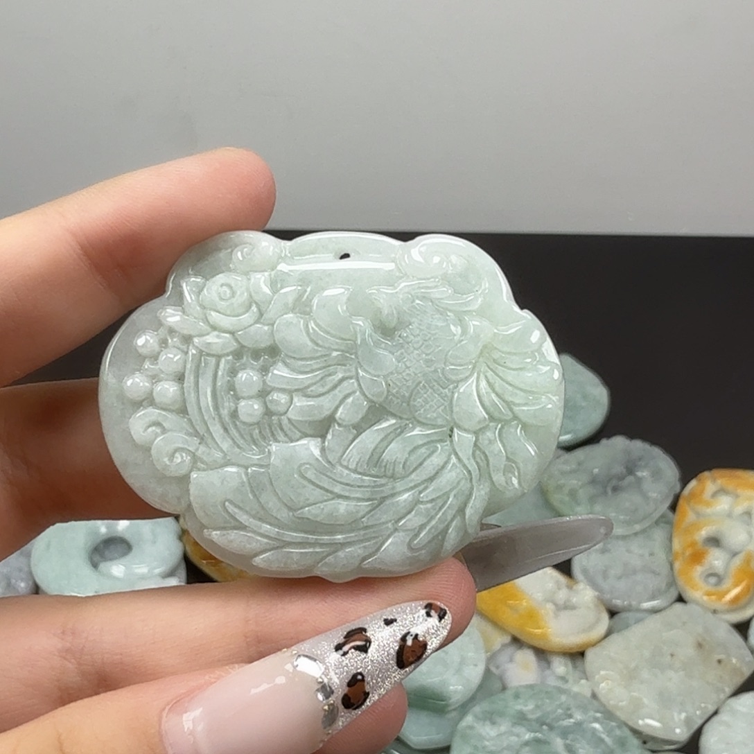 翡翠未镶嵌颈饰翡翠