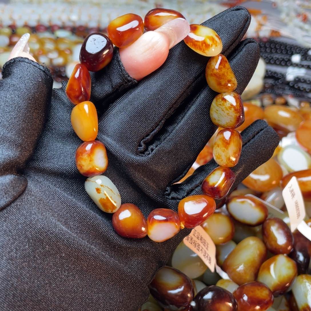 未镶嵌和田玉手链