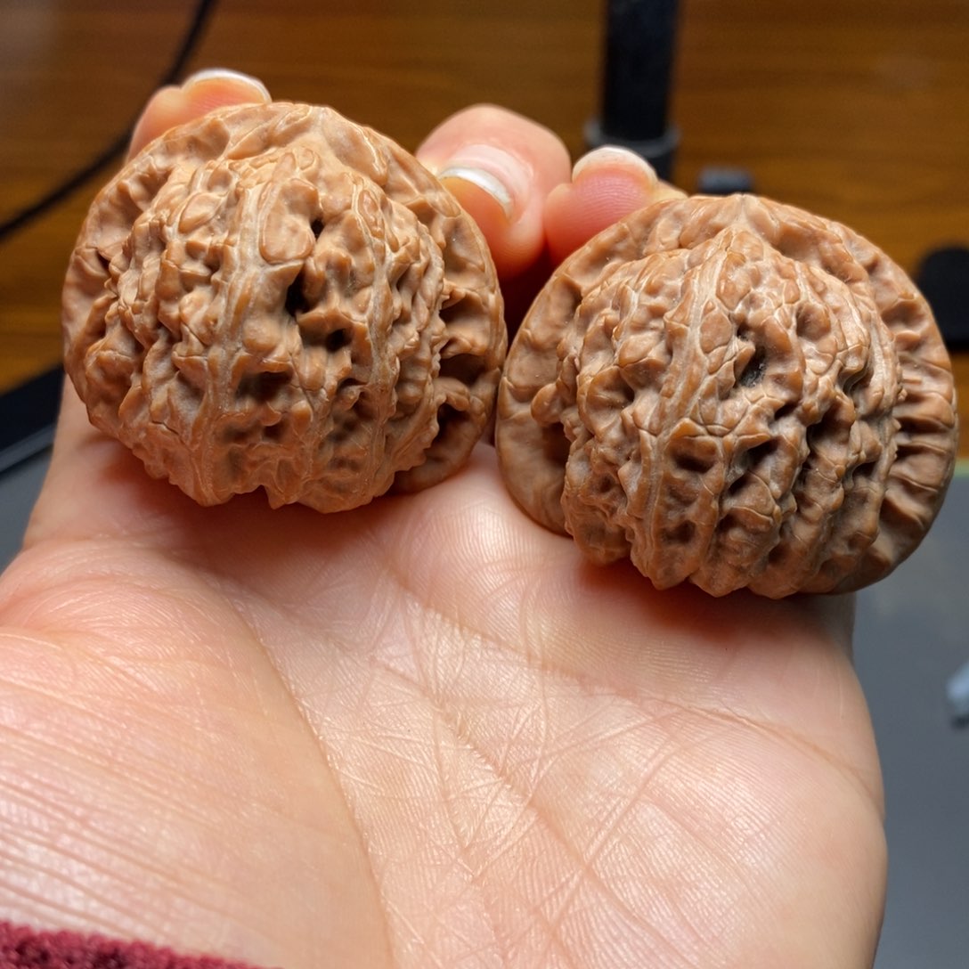 文玩核桃吊坠原装白狮子……