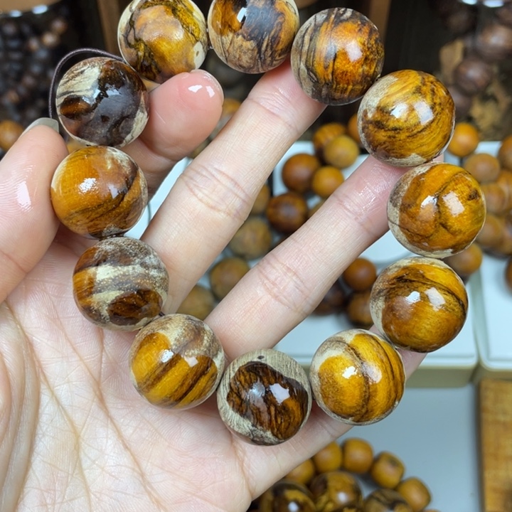 贡木把件手串手串