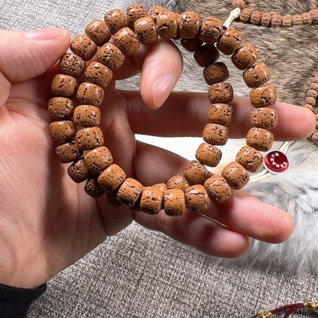 金刚菩提吊坠茗辰赛龙珠